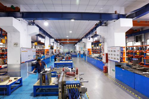 技術(shù)驅(qū)動(dòng)產(chǎn)能升級(jí) 唯科模塑募資3億加碼智能制造，破解高端模具產(chǎn)能瓶頸